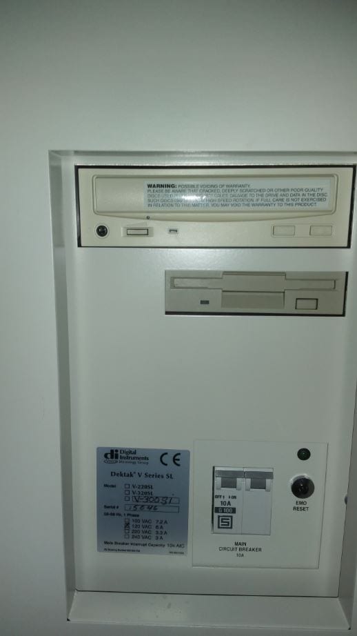 Bruker / Veeco Dektak V 300 Si Profilometer