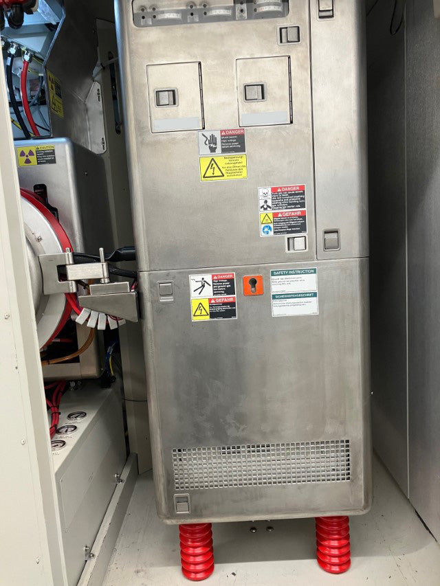 Varian Viision 200 + Ion Implanter
