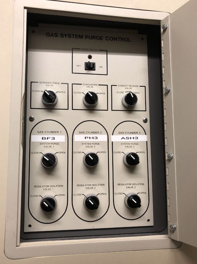 Axcelis NV 8200 P MS Implanter