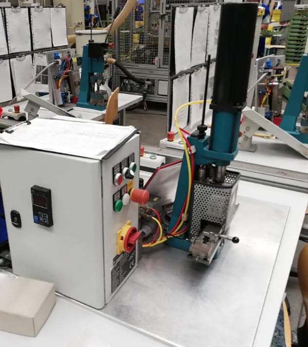 Hot Caulking Device for XenGen 4