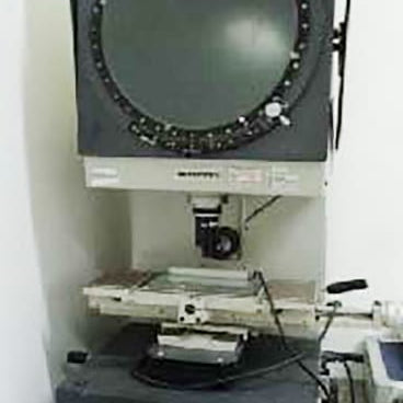 Mitutoyo PJ 300 Profile Projector