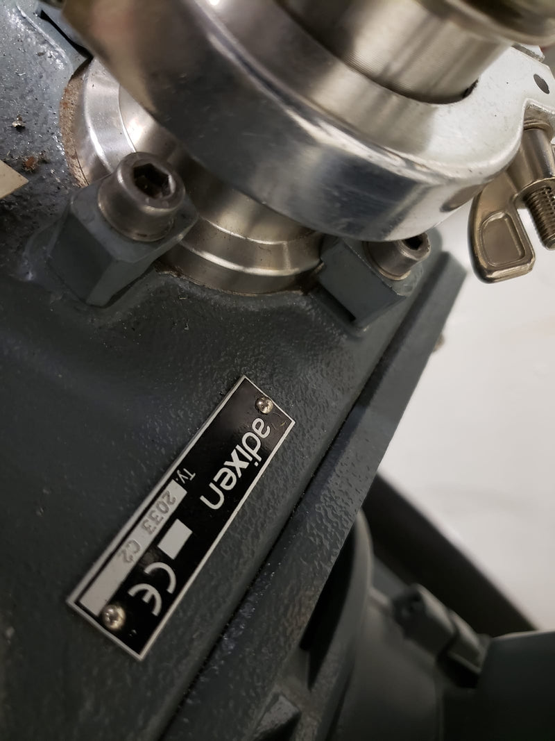 Pfeiffer / Adixen 2033 C 2 & ROOTS 301 B 118802 Vacuum Pumps