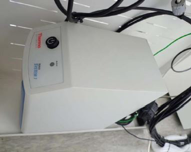Zeiss Merlin Compact FE-SEM (Field Emission Scanning Electron Microscope)