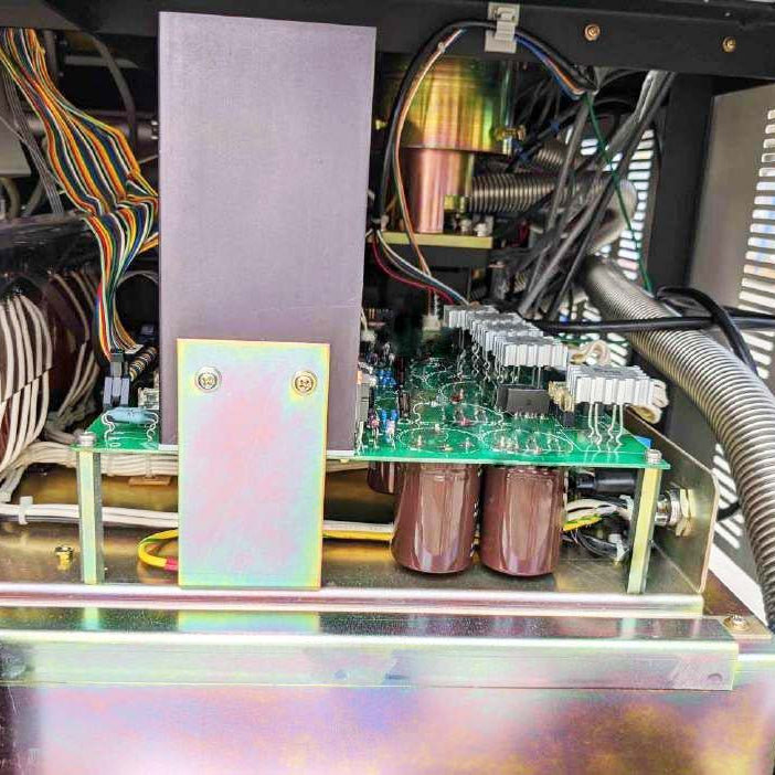 Hitachi S 8820 S CD-SEM (Critical Dimension Scanning Electron Microscope)