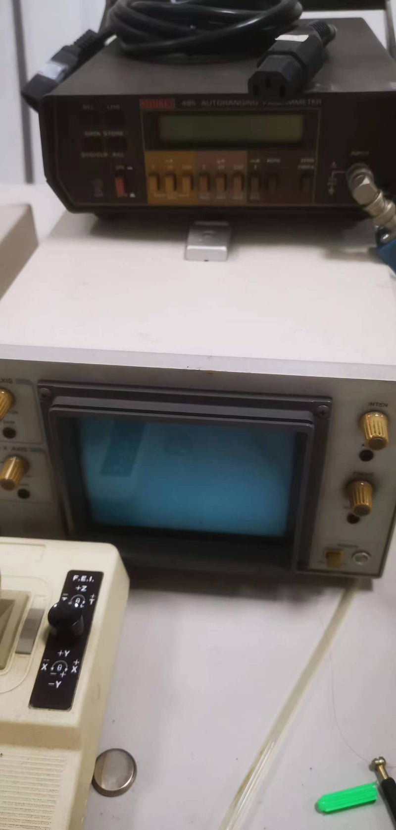 Thermo Fisher Scientific / FEI FIB 800 SEM (Scanning Electron Microscope)