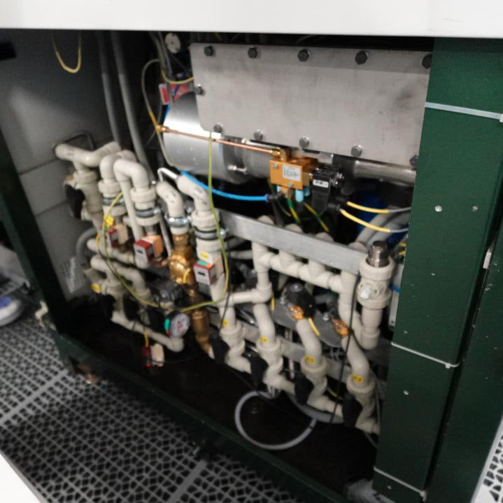 Oerlikon Balzers LLS 802 PVD (Physical Vapor Deposition)