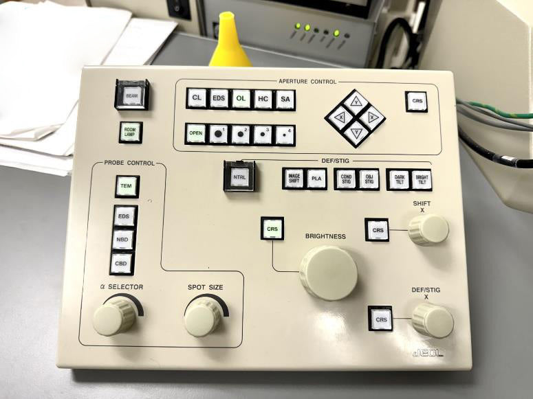 Jeol JEM 2100 TEM (Transmission Electron Microscope)