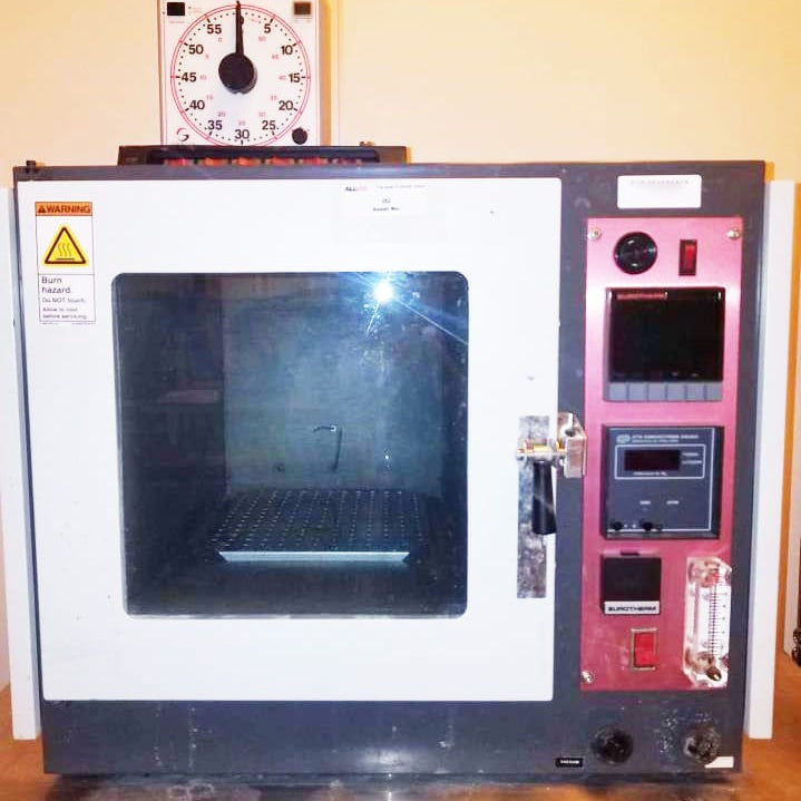 Vacuum Oven