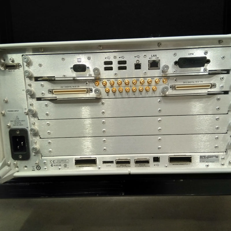 Agilent N 5106 A PXB Baseband Generator and Channel Emulator