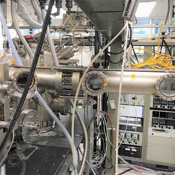 Veeco Gen II MBE Growth system