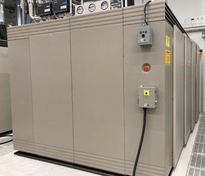 Varian E 500 EHPI Medium Current Implanter