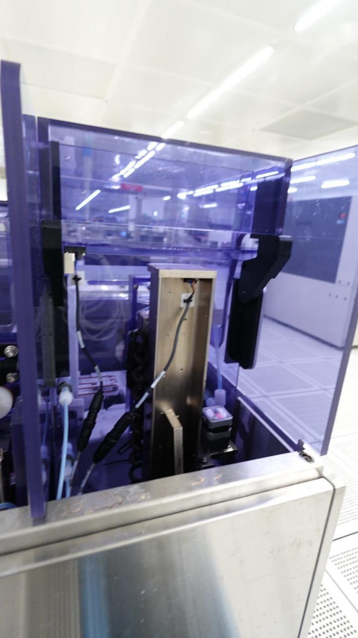 Ontrak DSS 200 Series II Post CMP Scrubber (Chemical Mechanical Polisher)