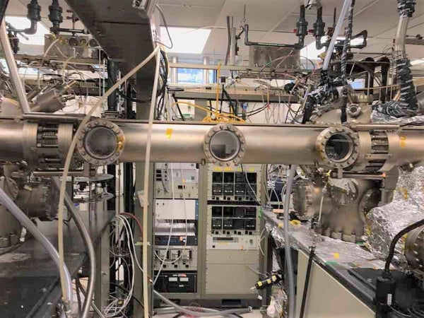 Veeco Gen II MBE Growth system