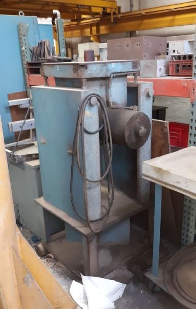 Ingersoll Rand VH Vertical NC Mill