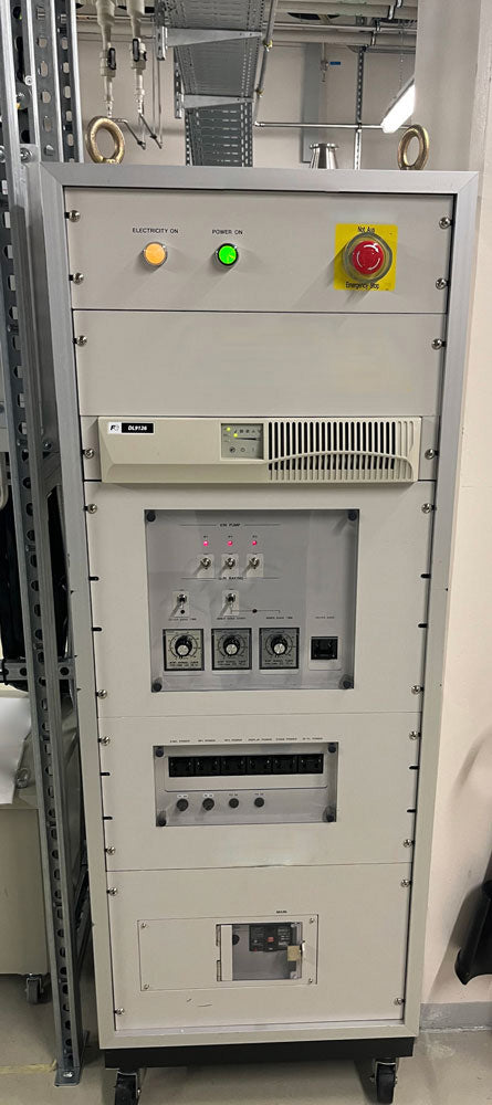 Hitachi S 8820 CD-SEM (Critical Dimension Scanning Electron Microscope)