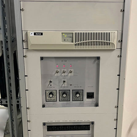 Hitachi S 8820 CD-SEM (Critical Dimension Scanning Electron Microscope)