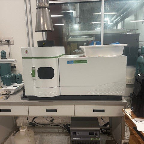 Perkin Elmer Optima 8000 ICP-OES (Optical Emission Spectrometer)