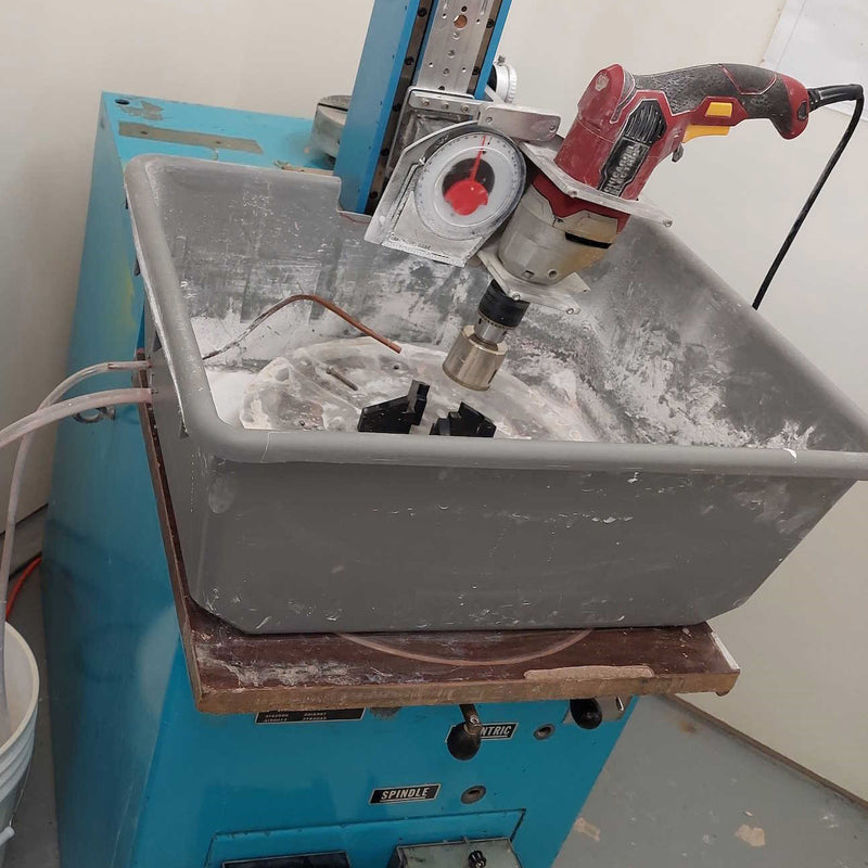 Strasbaugh 6 Y 1 Grinder / Polisher