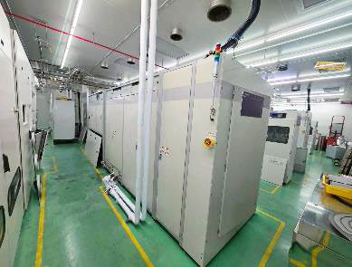 Veeco K 465 GaN MOCVD (Metal Organic Chemical Vapor Deposition)