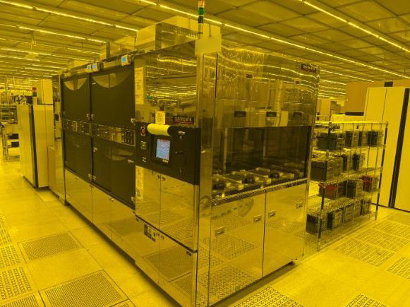 Tel Clean Track Act 8 Coater / Developer