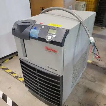 Thermo Fisher Scientific ThermoFlex 2500 Recirculating Chiller