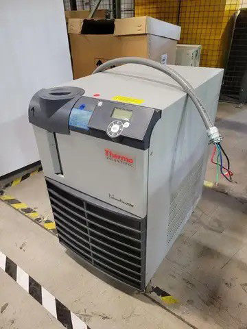 Thermo Fisher Scientific ThermoFlex 2500 Recirculating Chiller