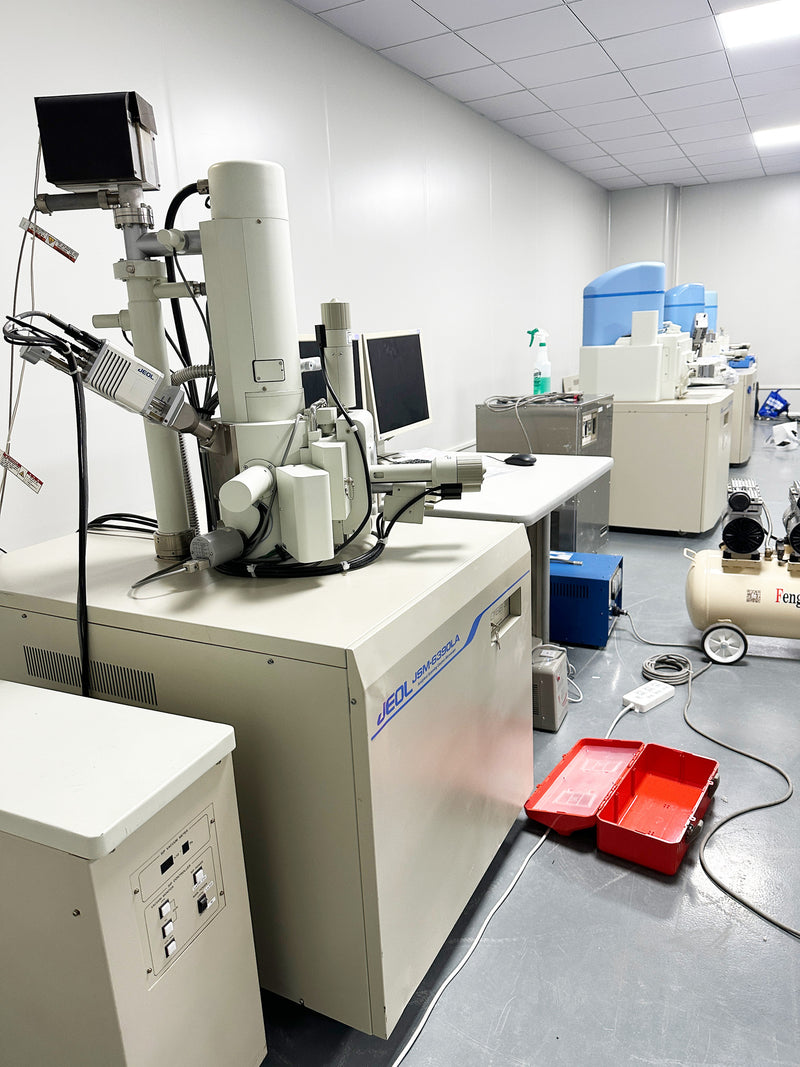 Jeol JSM 6390 LA Analytical SEM (Scanning Electron Microscope)