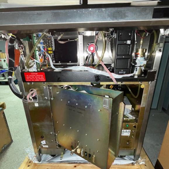 KLA Surfscan 6420 Particle Defect System