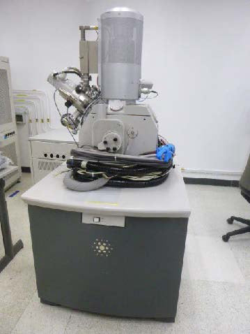 Thermo Fisher Scientific / FEI Nova NanoLab 200 FIB-SEM (Focused Ion Beam - Scanning Electron Microscope)