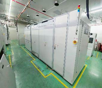 Veeco TurboDisc K 465 MOCVD (Metal Organic Chemical Vapor Deposition)