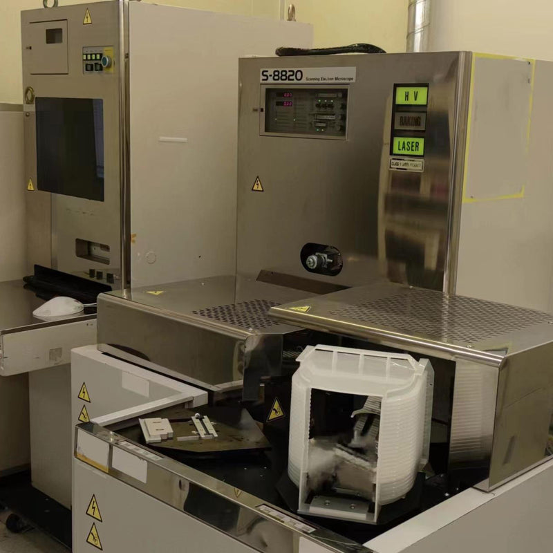 Hitachi S 8820 CD-SEM (Critical Dimension Scanning Electron Microscope)