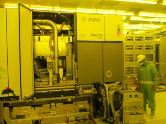 ASML Twinscan XT 1250 D ArF Scanner