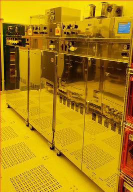Tel Clean Track Lithius Coater / Developer