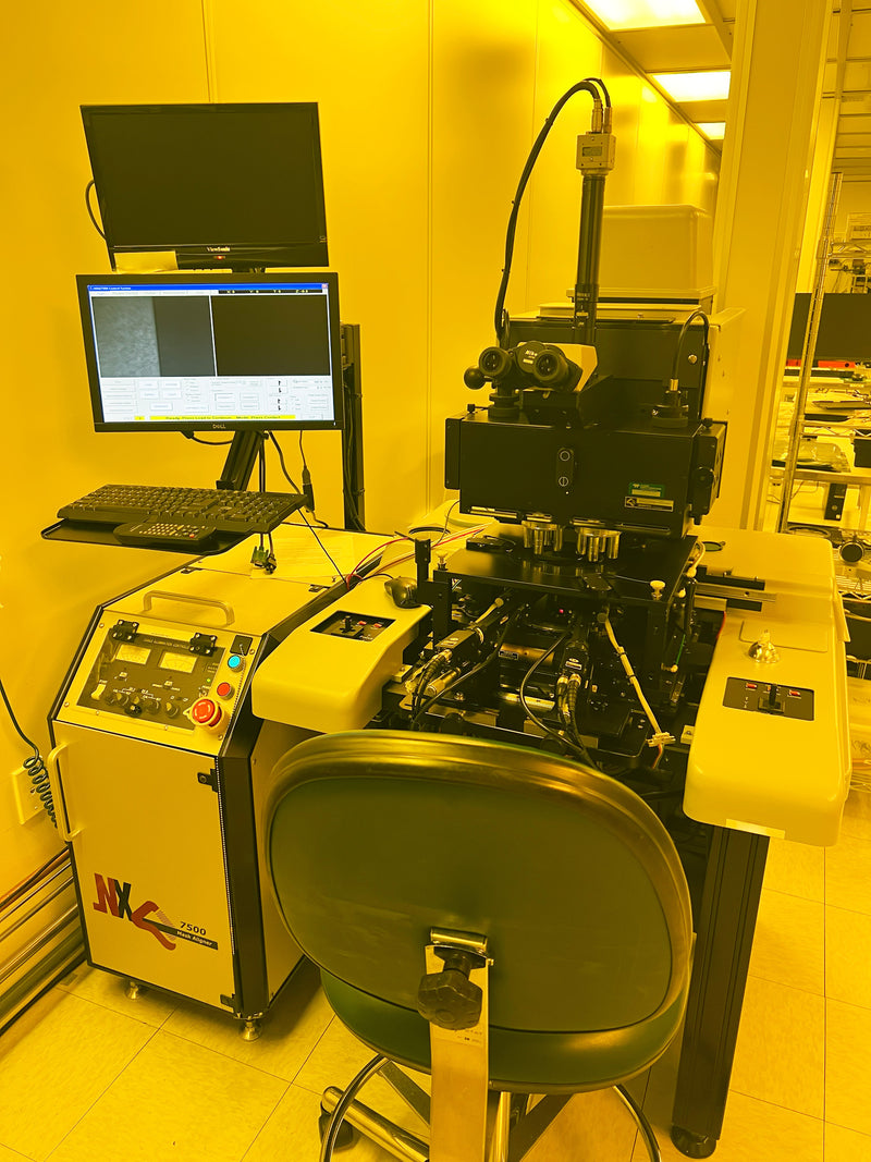 Neutronix Quintel NXQ 7500 Mask Aligner