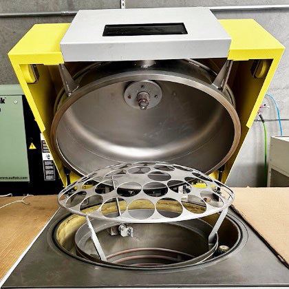 Leybold CCS pro AR Coater