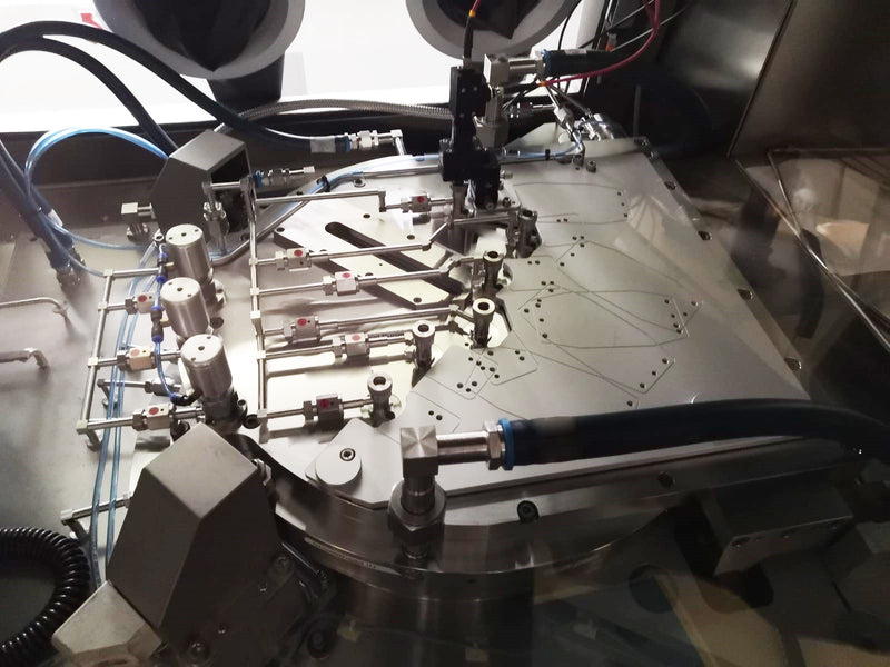 Aixtron Crius MOCVD (Metal Organic Chemical Vapor Deposition)