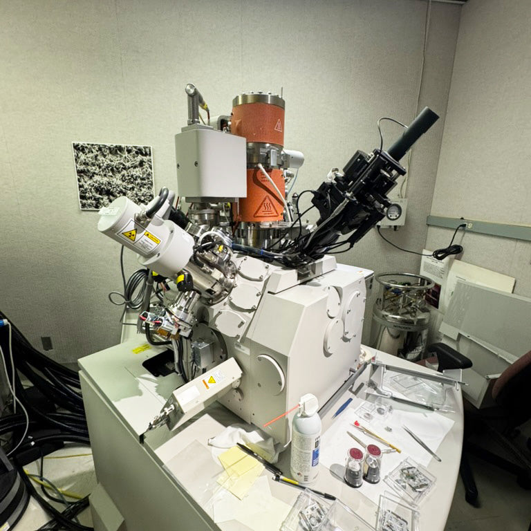 Thermo Fisher Scientific / FEI Helios 400 G 4 FIB (Focused Ion Beam)