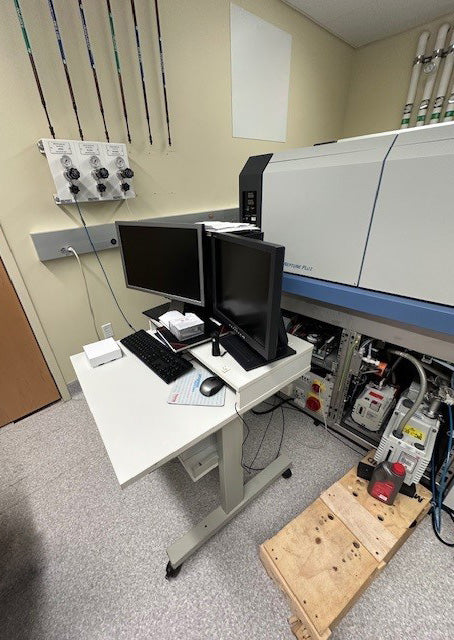 Thermo Fisher Scientific Neptune Plus MC-ICP-MS (Multi-Collector Inductively Coupled Plasma Mass Spectrometry)