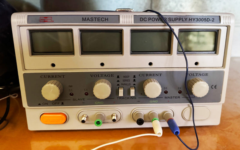 Mastech HY 3005 D DC Power Supply