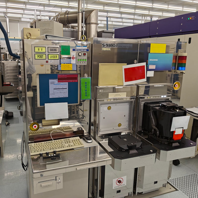Hitachi S 9380 SEM (Scanning Electron Microscope)