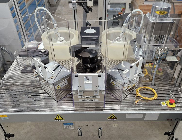 EVG 850 SOI Wafer Bonder