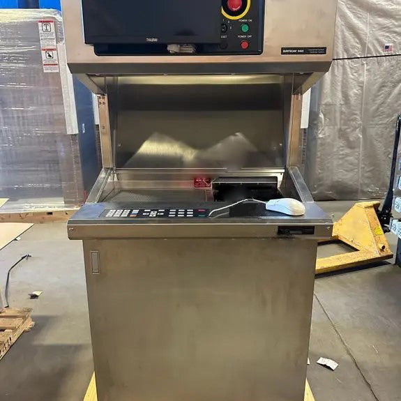 KLA Surfscan 6420 Particle Defect System