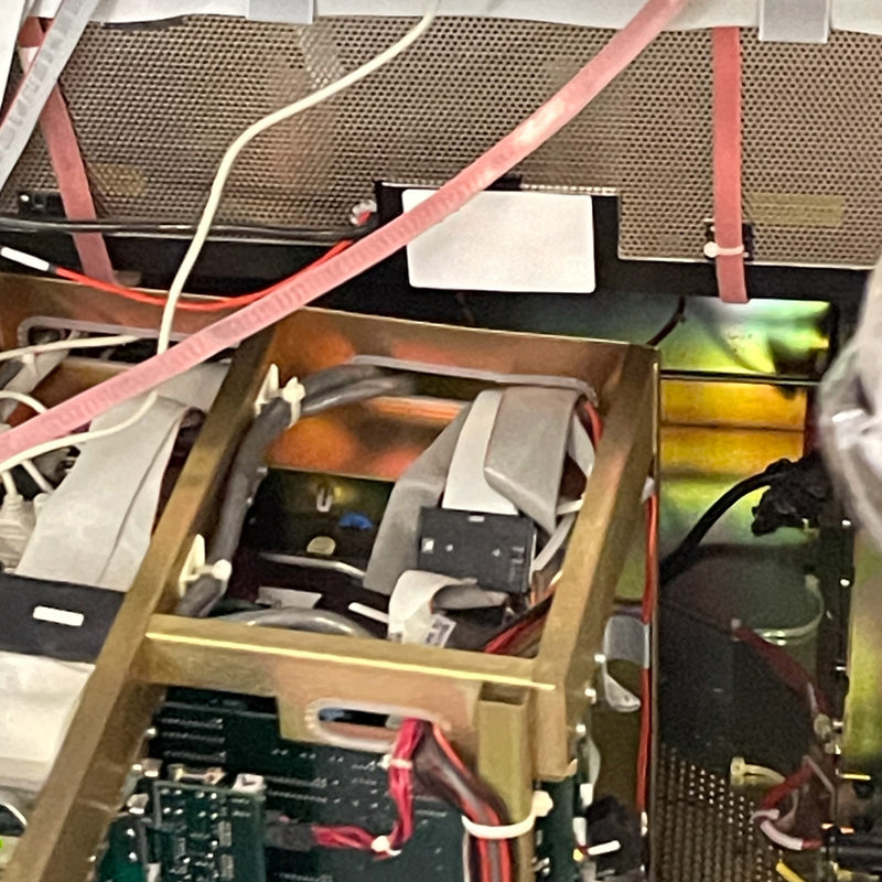 KLA Surfscan 6220 Particle Defect System
