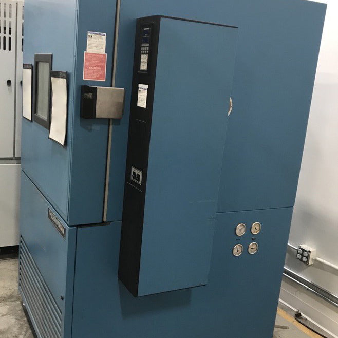 Thermotron 2800 Temperature Chamber