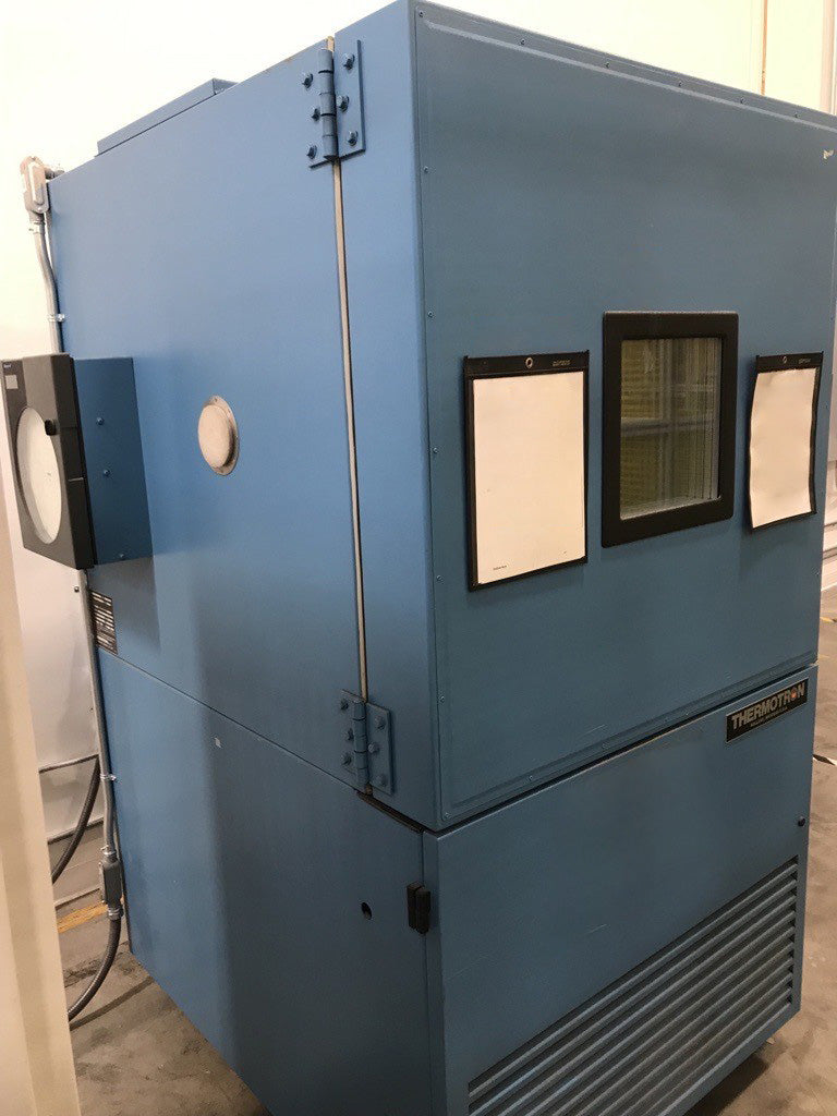 Thermotron 2800 Temperature Chamber