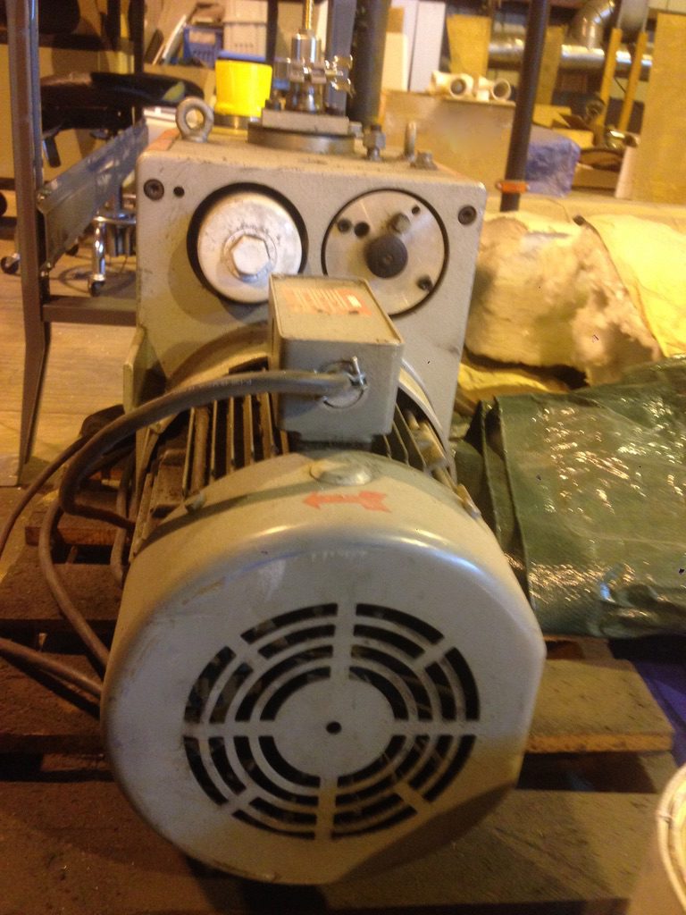 Edwards E 2 M 80 Dry Pump