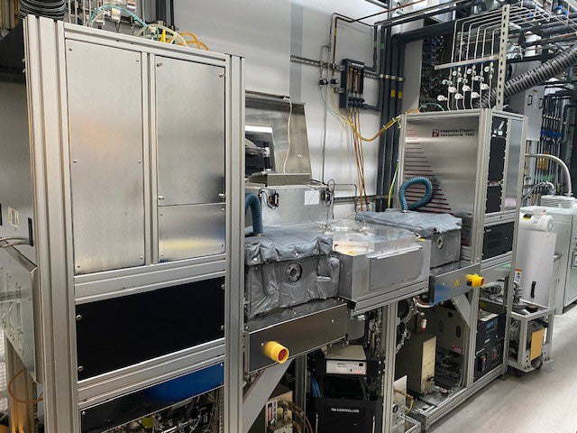 Plasmatherm Versalock 700 ICP Etcher (Inductively Coupled Plasma)