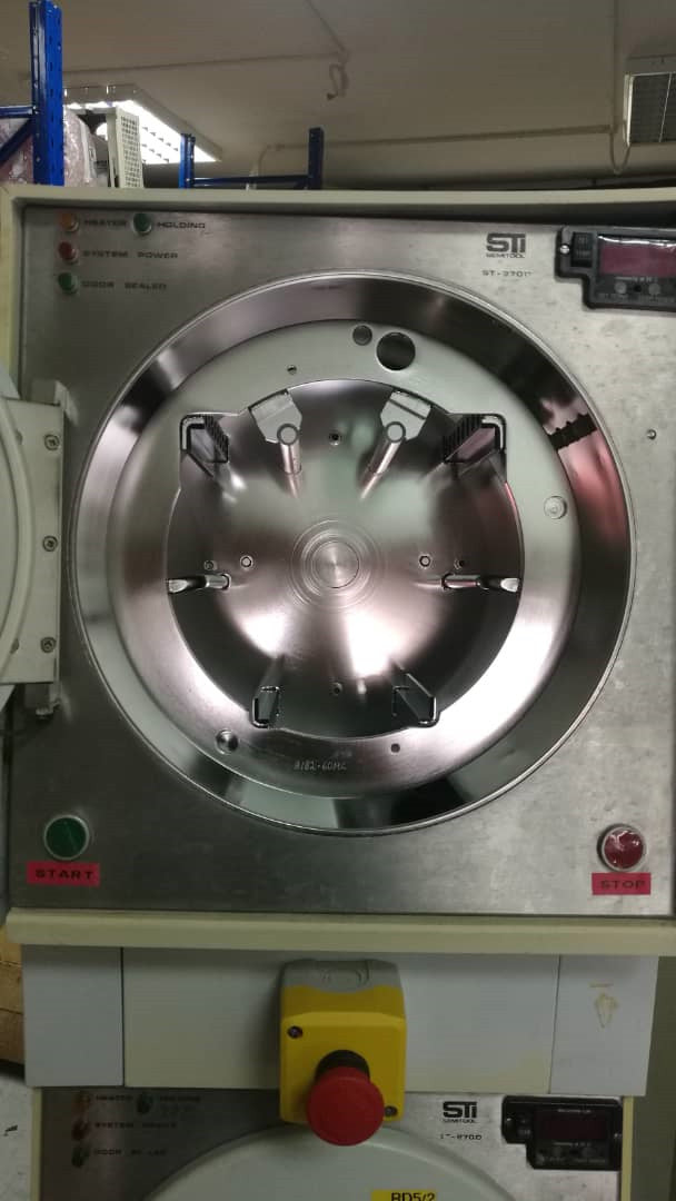 Semitool SRD (Spin Rinse Dryer)