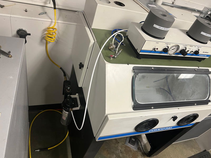 Comco MicroBlaster Workstation