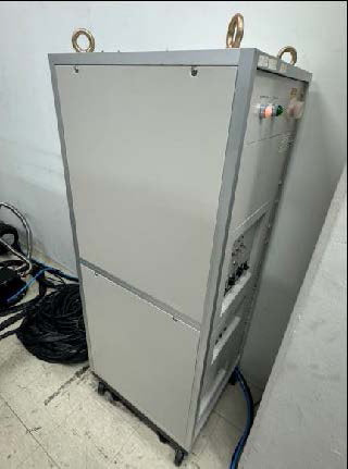 Hitachi S 8820 CD-SEM (Critical Dimension Scanning Electron Microscope)